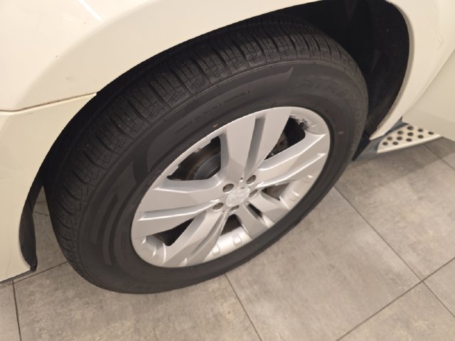 Used 2011 Mercedes-Benz GL 450 4MATIC image 37