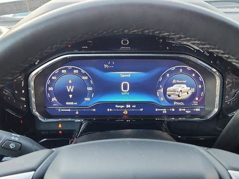 Used 2024 Chevrolet Silverado 1500 LT image 22