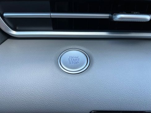 New 2025 Hyundai Elantra Sport image 11