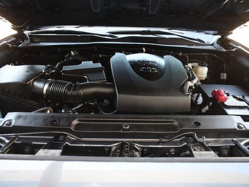 Certified 2023 Toyota Tacoma SR5 image 29