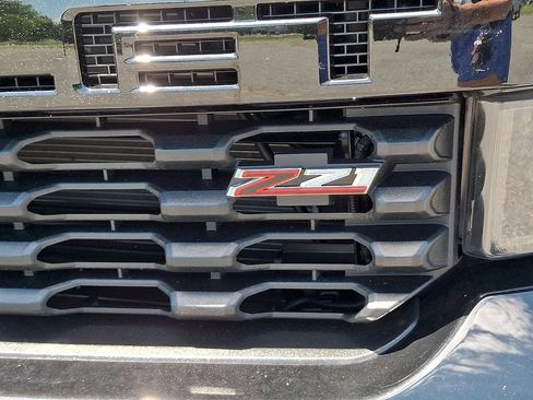 Used 2022 Chevrolet Silverado 1500 Custom Trail Boss AWD/4WD image 29