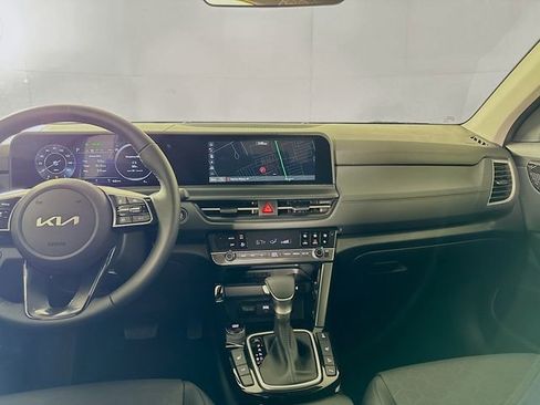 New 2026 Kia Seltos EX AWD/4WD image 25