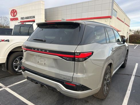 Used 2025 Lexus TX 500h AWD image 7