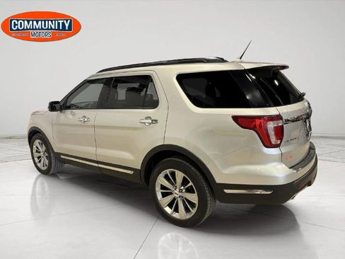 Used 2018 Ford Explorer Limited image 3