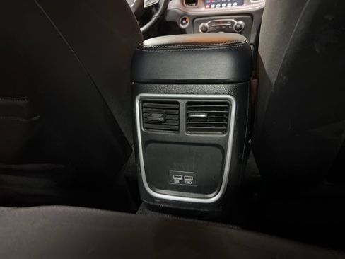 Used 2023 Dodge Charger R/T RWD image 13
