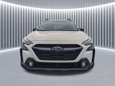 Used 2023 Subaru Outback Premium image 10