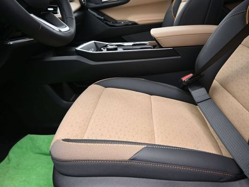 New 2026 Chevrolet Equinox ACTIV w/ Convenience Package III FWD image 13