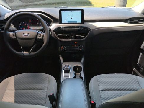 Used 2022 Ford Escape SE w/ Cold Weather Package FWD image 25