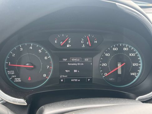 Used 2020 Chevrolet Malibu LT FWD image 39