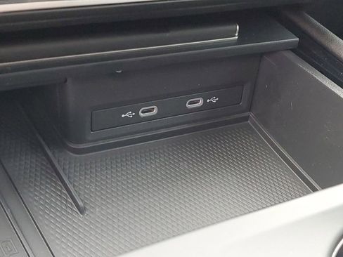New 2026 Volkswagen Atlas SE FWD image 28