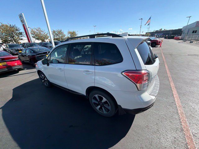 Used 2017 Subaru Forester 2.5i Premium AWD/4WD image 12