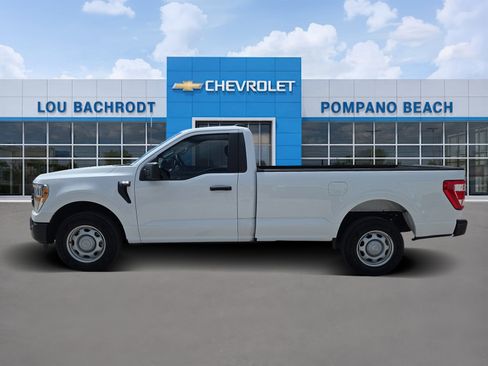 Used 2021 Ford F150 XL w/ Trailer Tow Package image 4