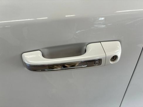 Used 2020 RAM 1500 Limited AWD/4WD image 9