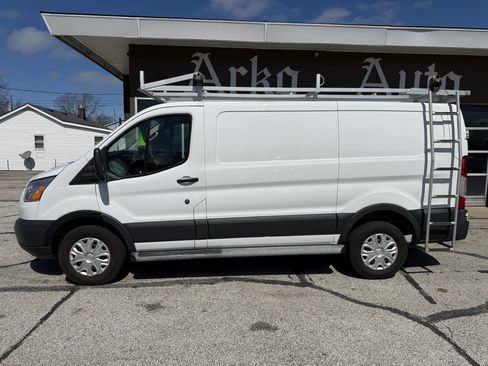 Used 2018 Ford Transit 250 130 Low Roof w/ Exterior Upgrade Package image 5