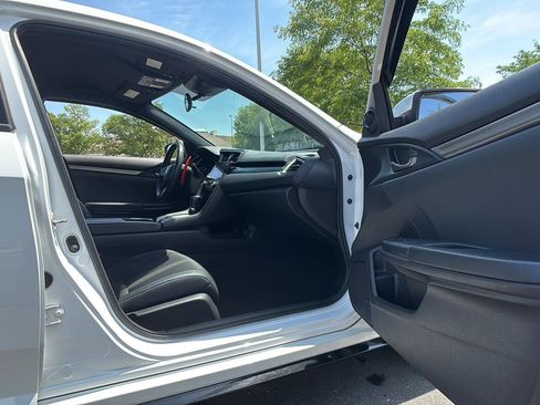 Used 2021 Honda Civic Sport image 14