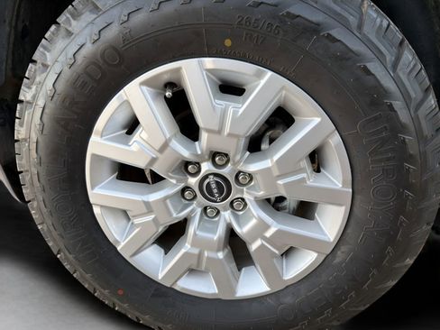 Used 2022 Nissan Frontier SV image 30