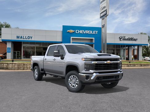 New 2026 Chevrolet Silverado 3500 LT AWD/4WD image 2