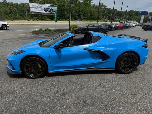 Used 2023 Chevrolet Corvette Stingray Preferred Cpe w/ Z51 Performance Package RWD image 5