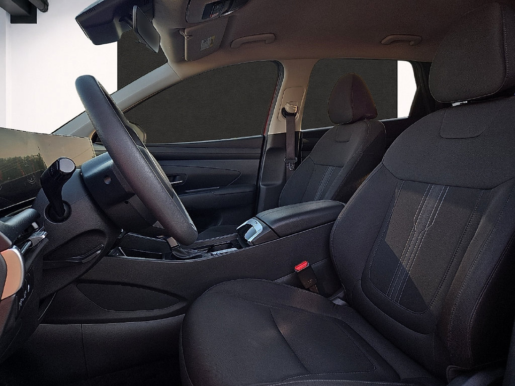 Used 2025 Hyundai Tucson SEL FWD image 13