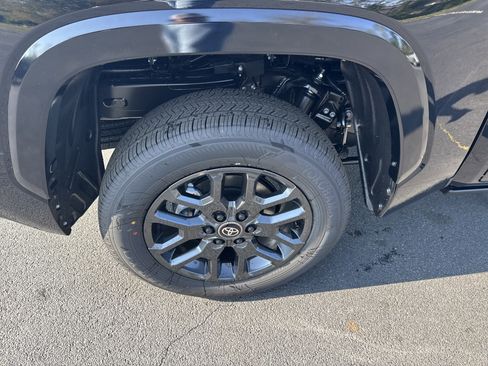 New 2026 Toyota Tundra Platinum AWD/4WD image 11