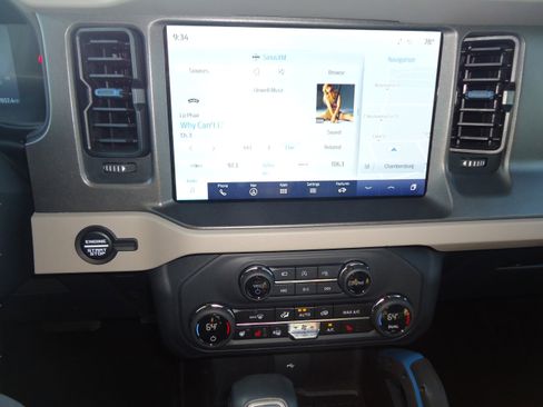 Used 2024 Ford Bronco Wildtrak AWD/4WD image 16