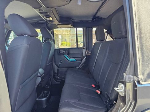 Used 2016 Jeep Wrangler Unlimited Sport AWD/4WD image 16