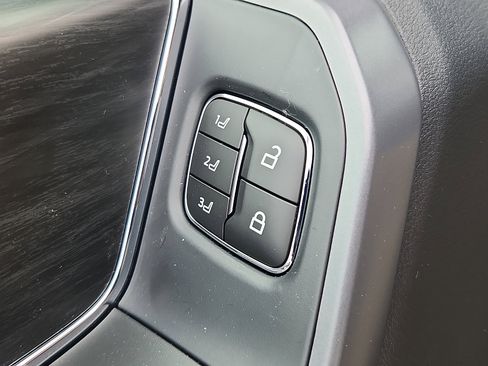 New 2025 Ford F150 Lariat w/ Equipment Group 501A Mid image 16