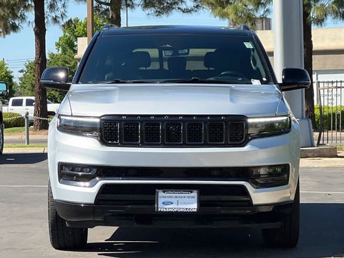 Used 2024 Jeep Grand Wagoneer L Series II w/ Quick Order Packagew 28T AWD/4WD image 10