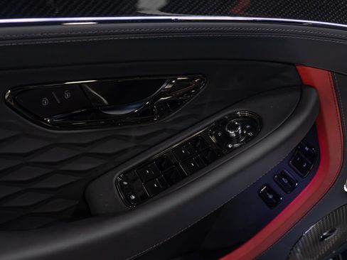 Used 2025 Bentley Continental GT Speed image 38