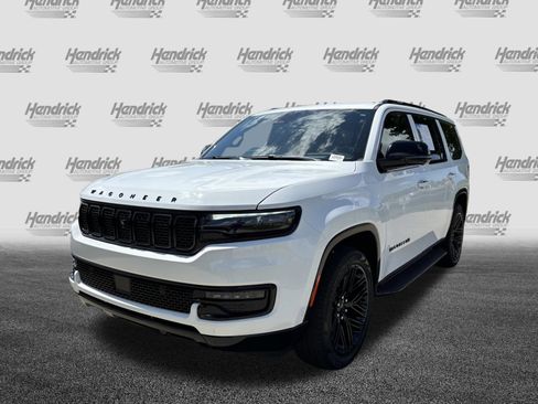 Used 2025 Jeep Wagoneer Series II w/ Convenience Group I AWD/4WD image 7