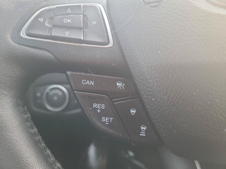 Used 2019 Ford Escape SEL FWD image 19