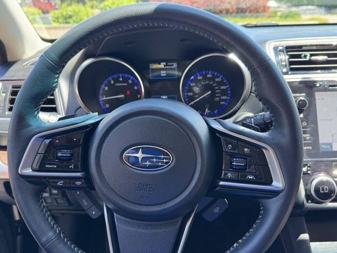 Used 2019 Subaru Outback 2.5i Touring w/ Popular Package #3A AWD/4WD image 27