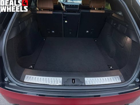 Used 2018 Land Rover Range Rover Velar R-Dynamic HSE AWD/4WD image 23