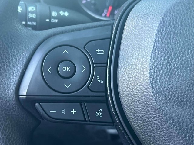 Used 2021 Toyota RAV4 XLE AWD/4WD image 24