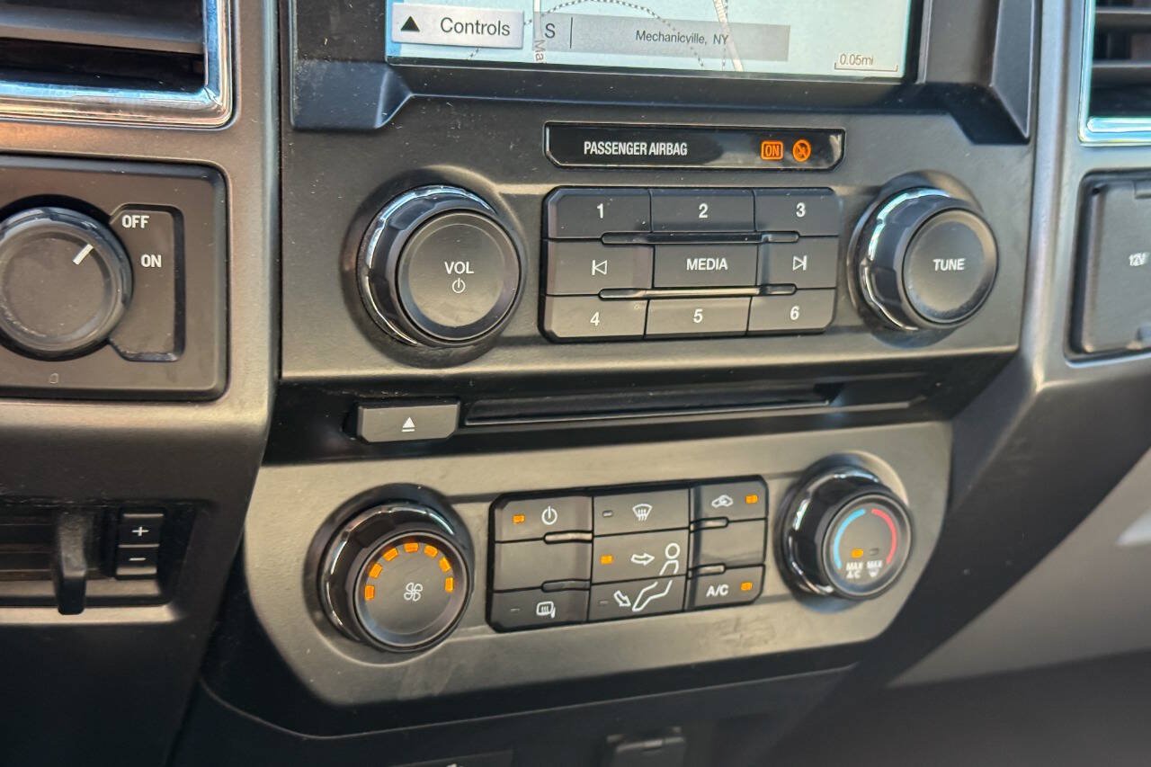 Used 2017 Ford F350 XLT AWD/4WD image 29