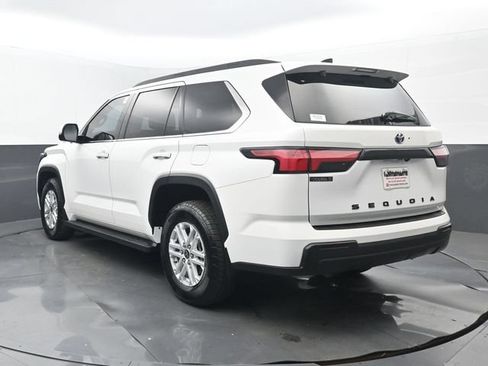 Used 2023 Toyota Sequoia SR5 w/ SR5 Premium Package RWD image 3