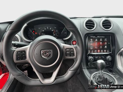 Used 2017 Dodge Viper GTS RWD image 18