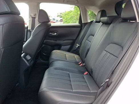 Certified 2025 Honda HR-V EX-L image 10