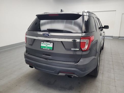Used 2018 Ford Explorer XLT FWD image 7