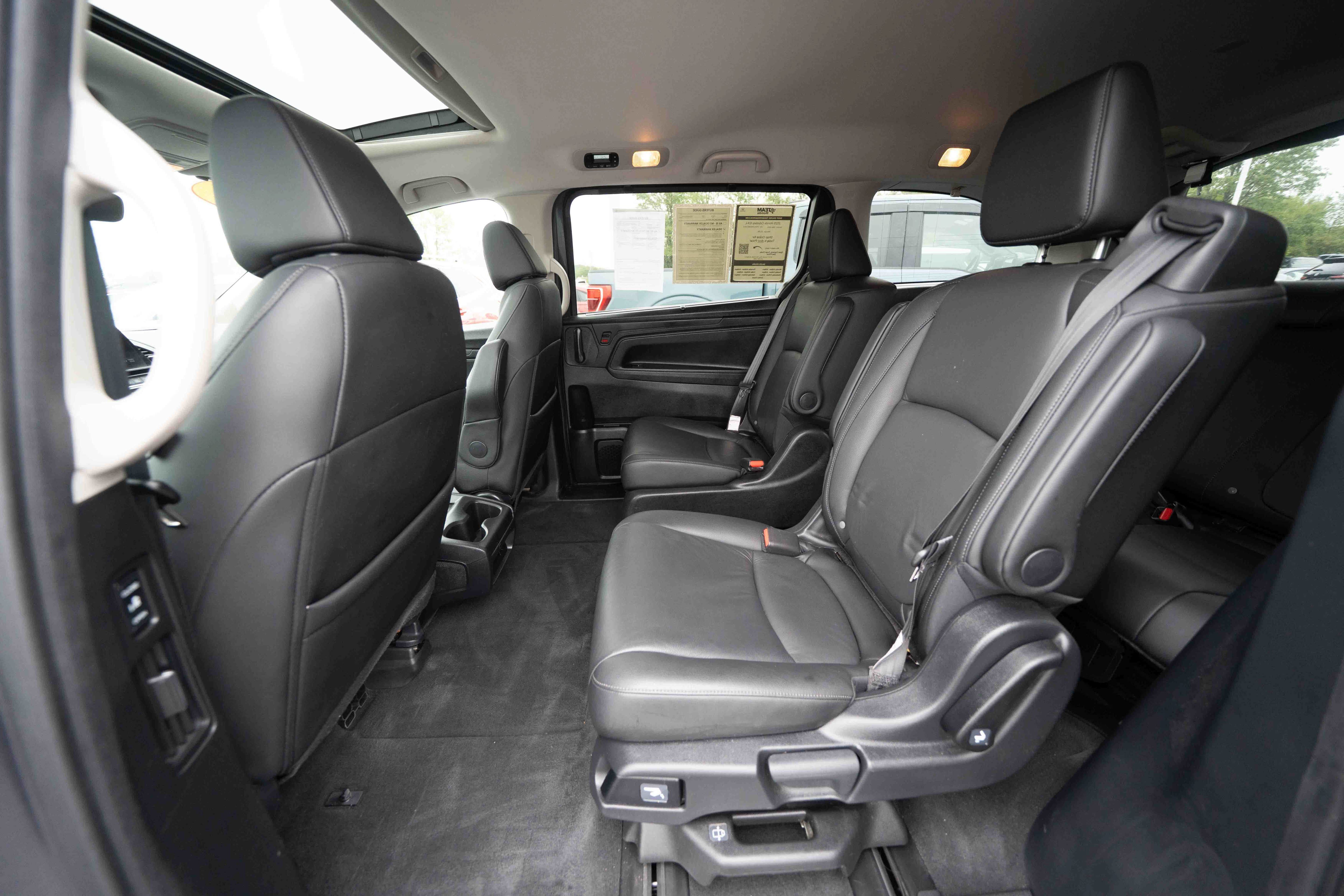 Used 2025 Honda Odyssey EX-L image 23