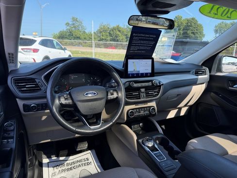 Certified 2021 Ford Escape SEL AWD/4WD image 17