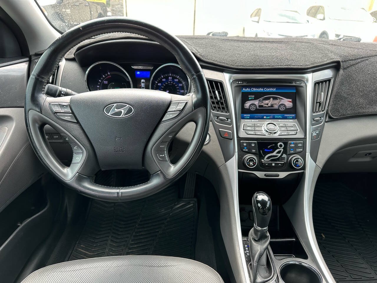 Used 2014 Hyundai Sonata Limited w/ Panoramic Sunroof Package 02 FWD image 14