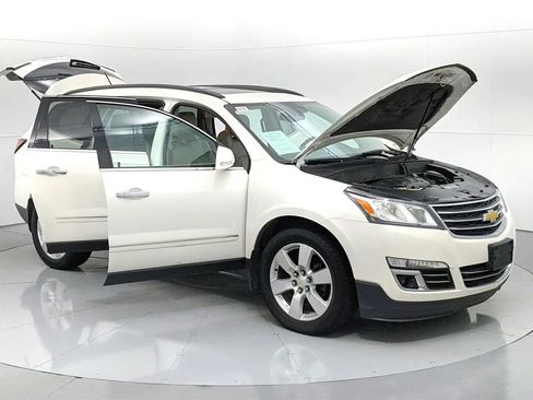 Used 2014 Chevrolet Traverse LTZ AWD/4WD image 9