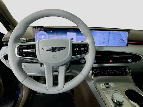 New 2026 Genesis GV70 2.5T Advanced w/ G1 Accessory Package AWD/4WD image 10