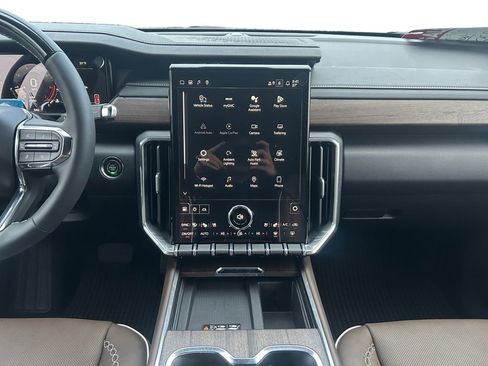 New 2026 GMC Acadia Denali Ultimate image 12