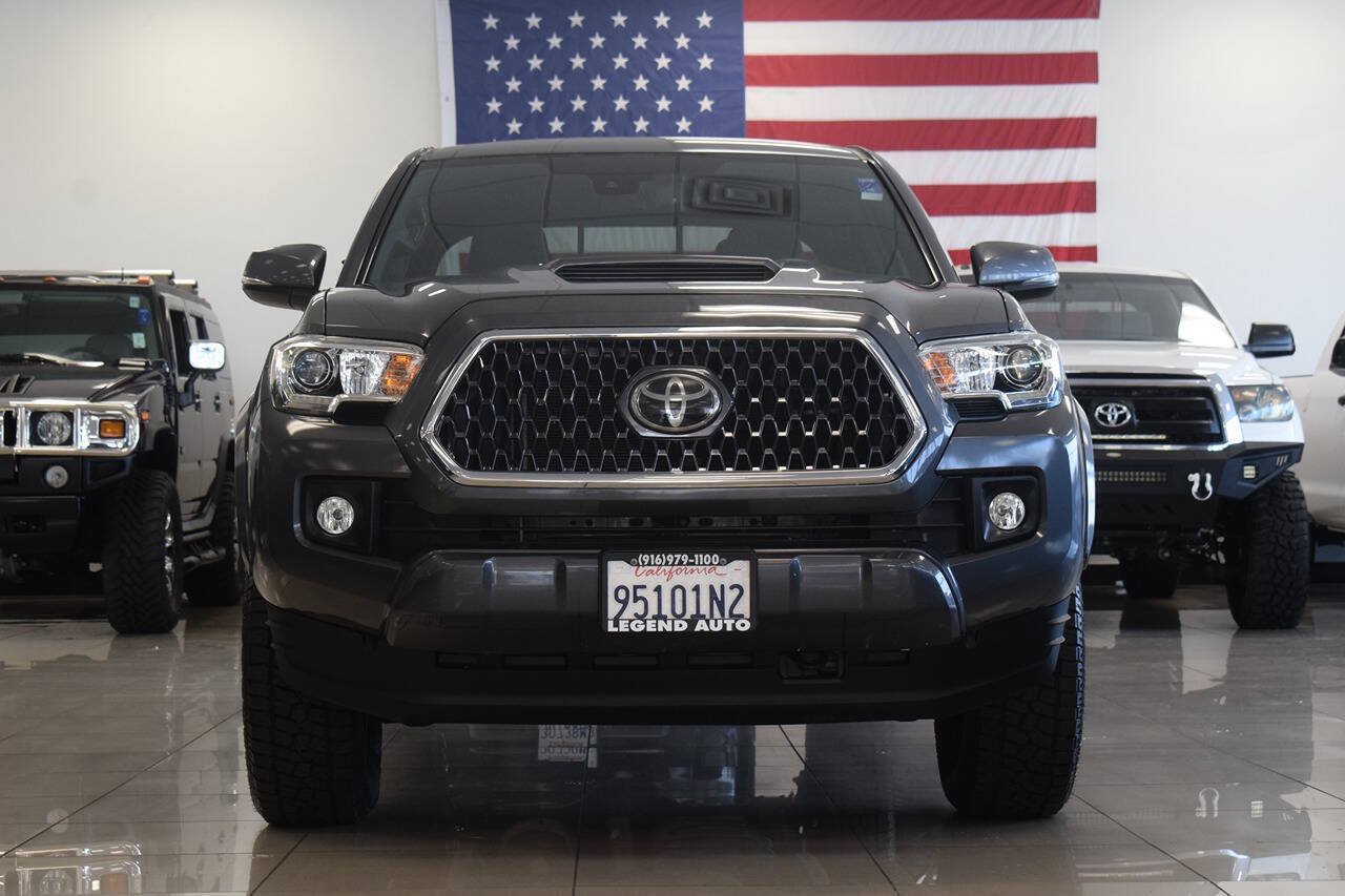 Used 2019 Toyota Tacoma TRD Sport w/ Technology Package AWD/4WD image 2