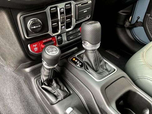 New 2026 Jeep Gladiator Mojave image 30