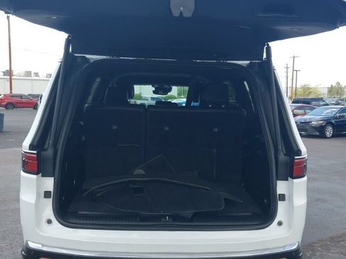 Used 2022 Jeep Wagoneer Series II AWD/4WD image 9