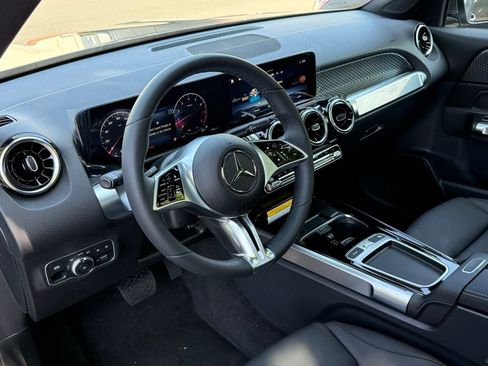 New 2026 Mercedes-Benz GLB 250 image 20