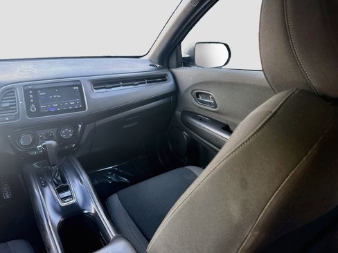 Used 2021 Honda HR-V Sport image 21